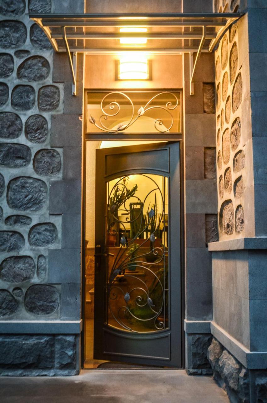 Rubin Hotel Goris Exteriér fotografie