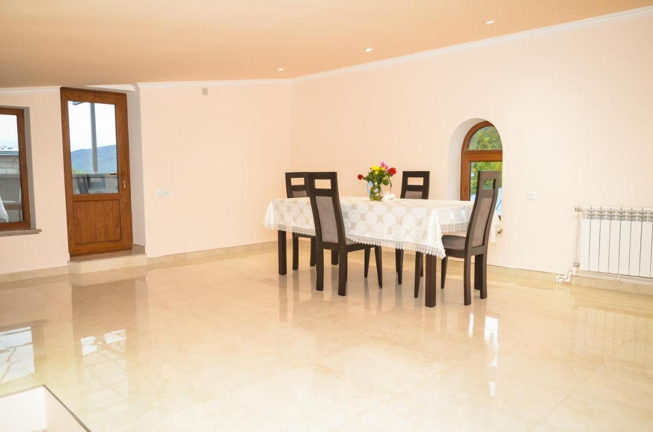 Rubin Hotel Goris Exteriér fotografie
