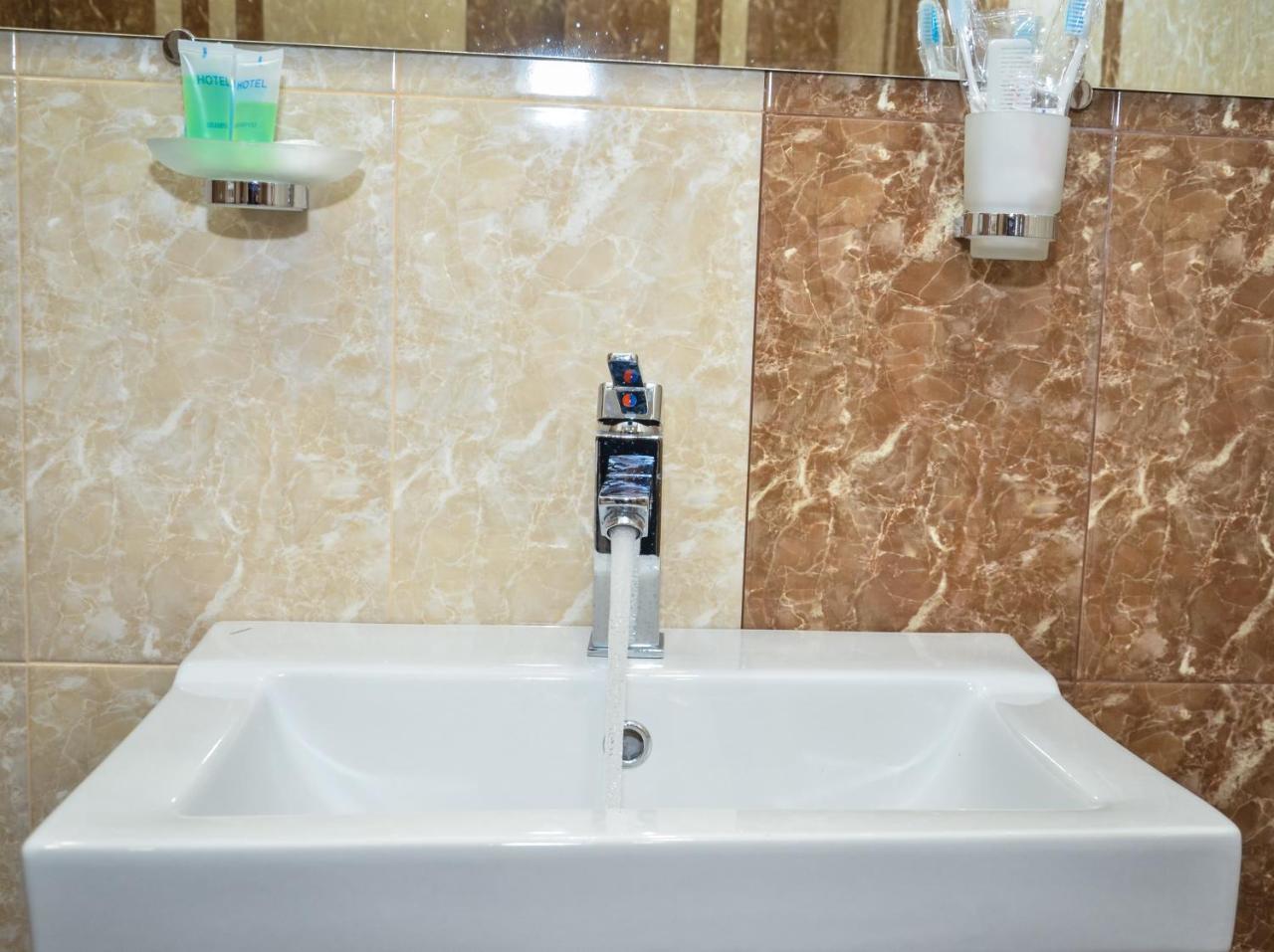 Rubin Hotel Goris Exteriér fotografie
